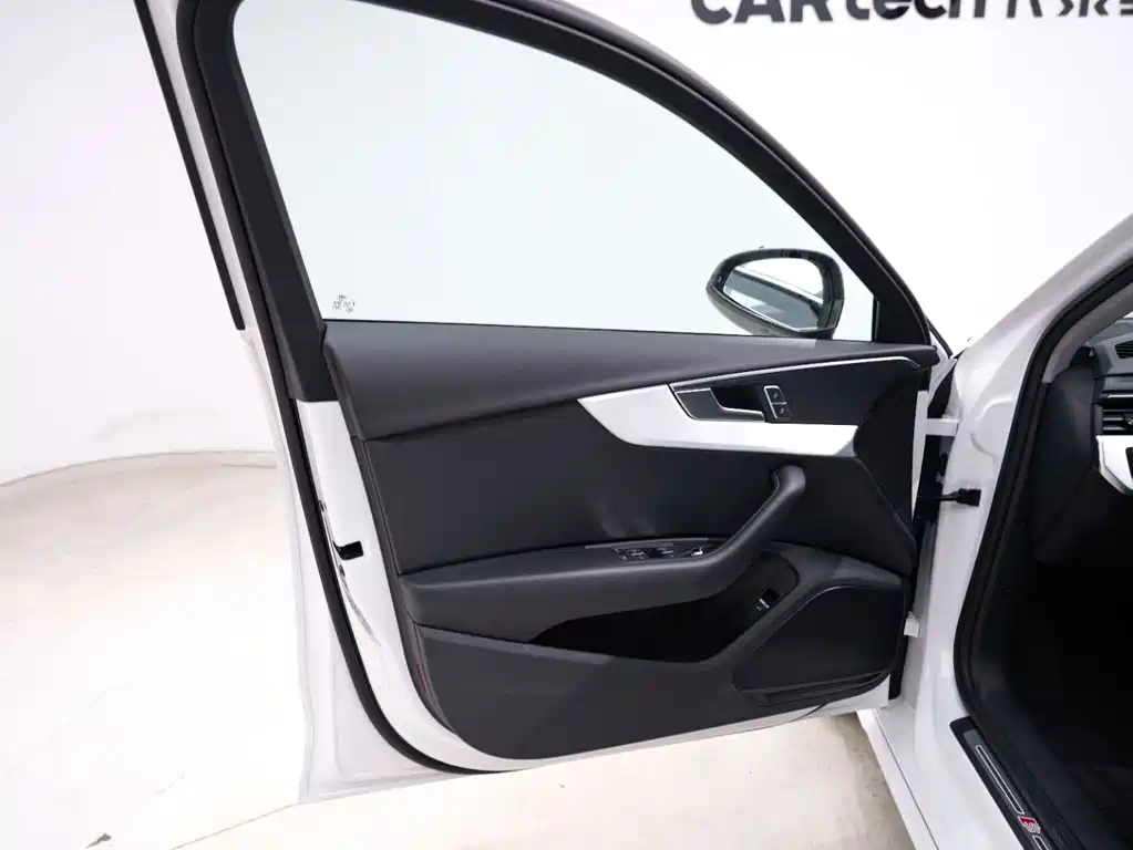 Audi A4L — миниатюра 24