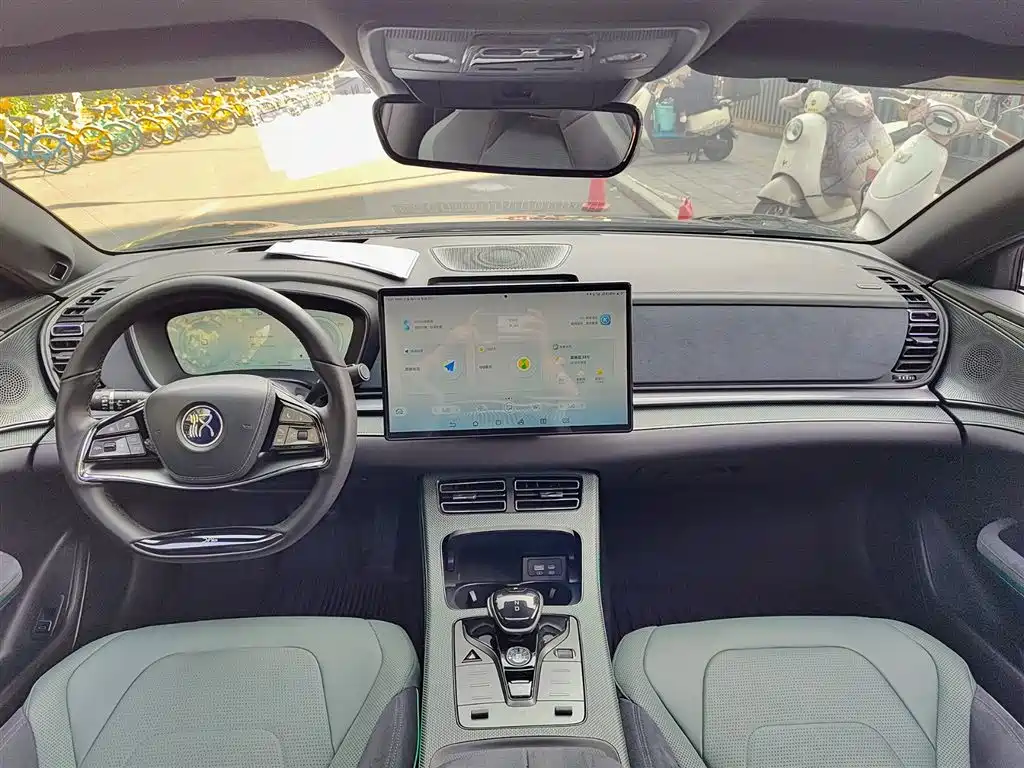 BYD Han 2022 EV 610KM