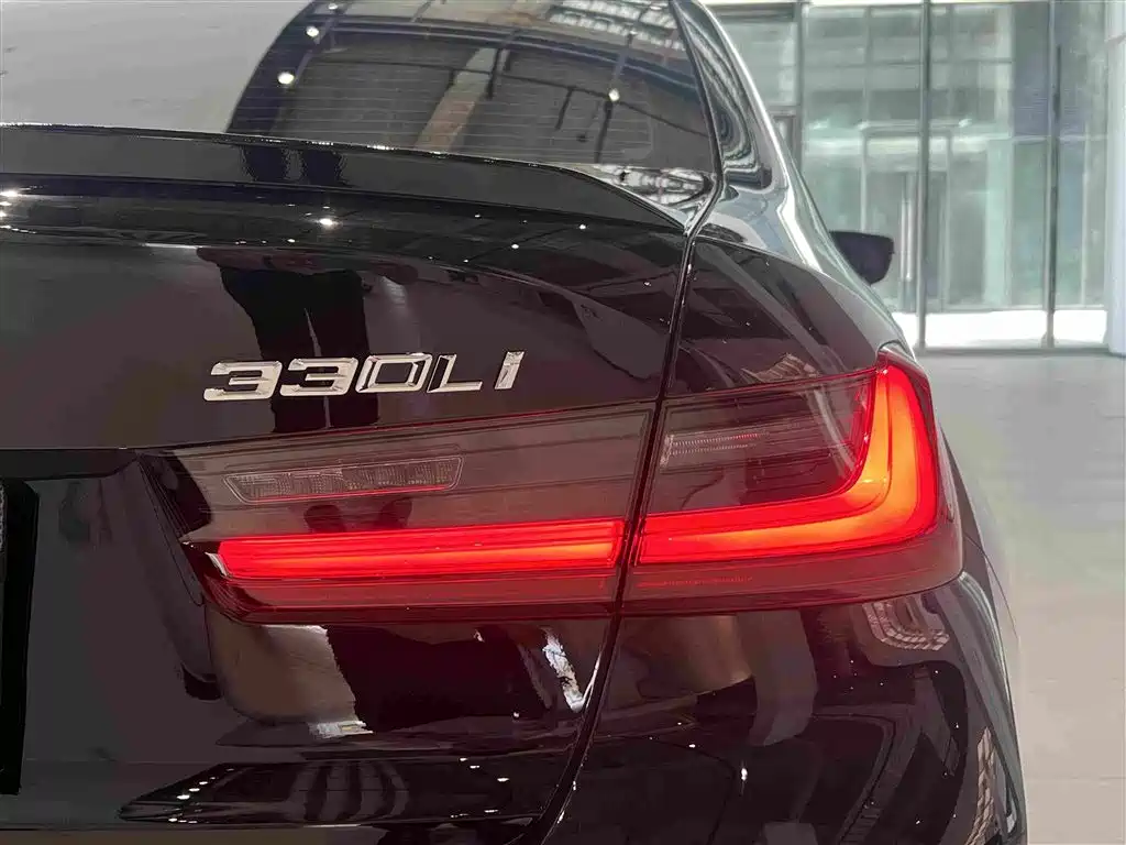 BMW 3 Series — миниатюра 18