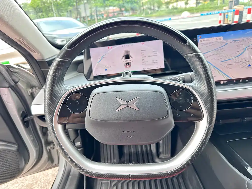 XPeng P7 — миниатюра 9