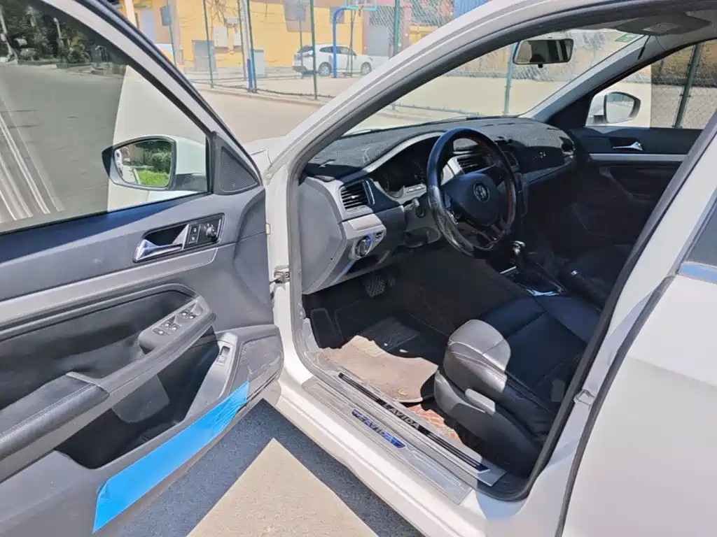 Volkswagen Lavida — миниатюра 16