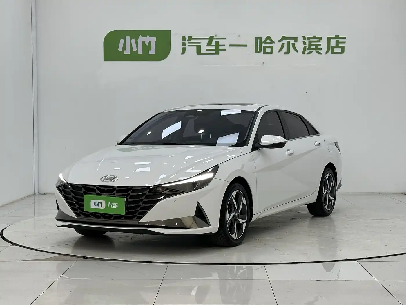 伊兰特 2022款 1.5L CVT LUX尊贵版 2022