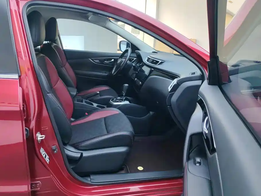 Nissan Qashqai — миниатюра 8