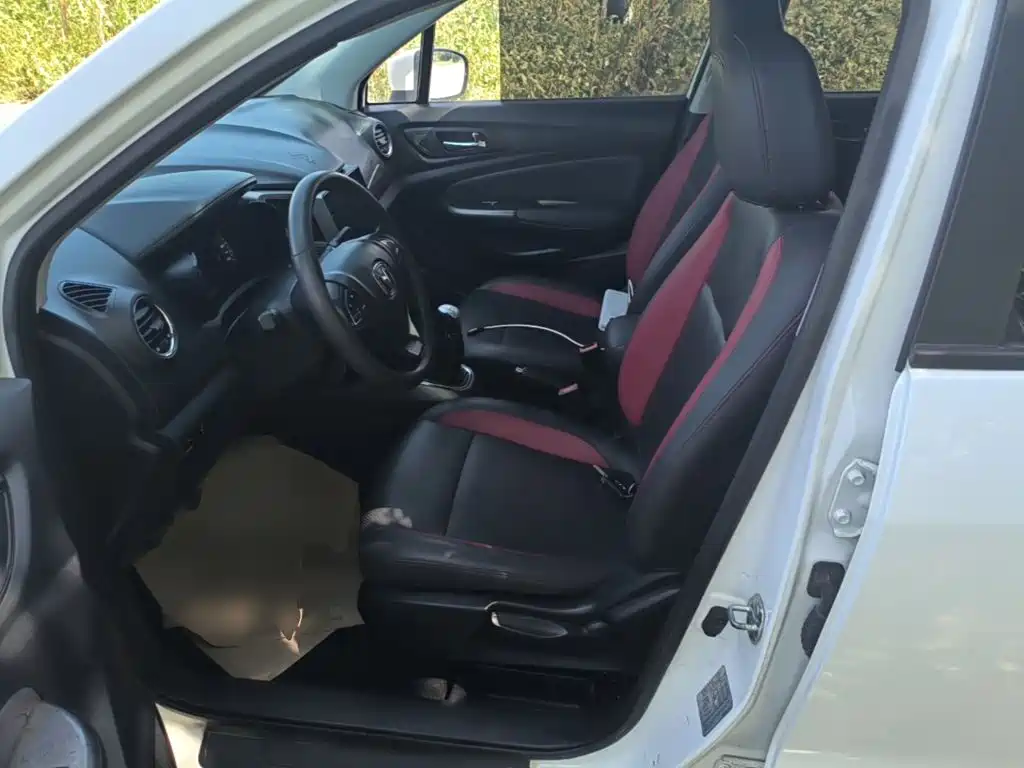 Changan CS15 — миниатюра 15