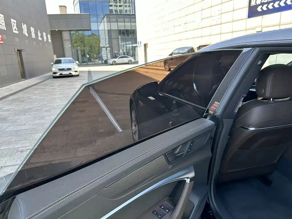 Audi A7L — миниатюра 20