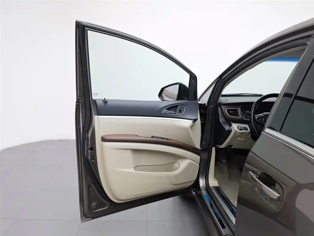 Buick GL8 2017 25S Comfort V