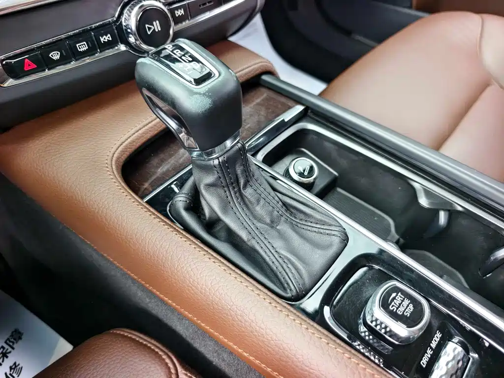 Volvo S90 2017 T5