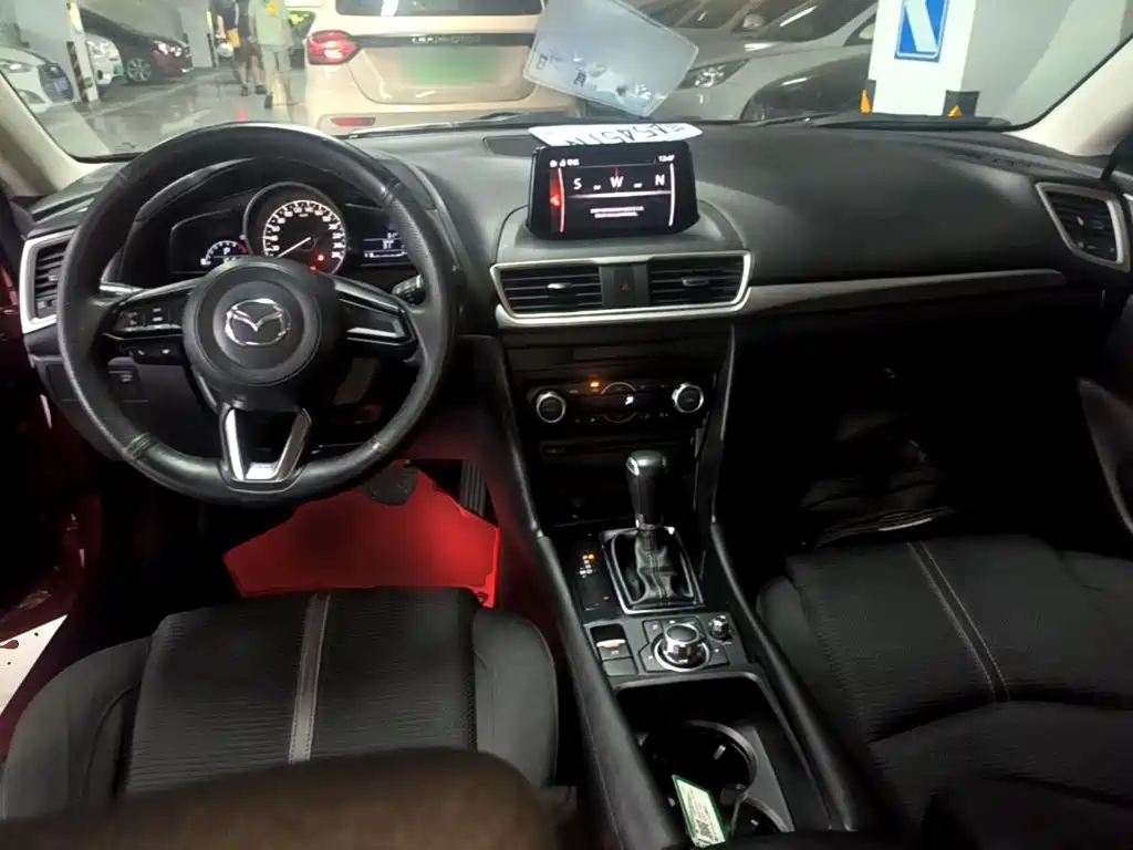Mazda 3 Axela — миниатюра 10