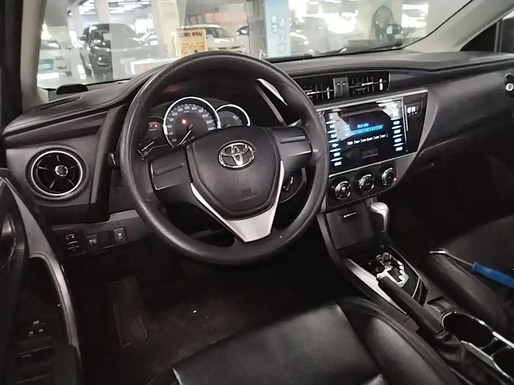 Toyota Corolla — миниатюра 11