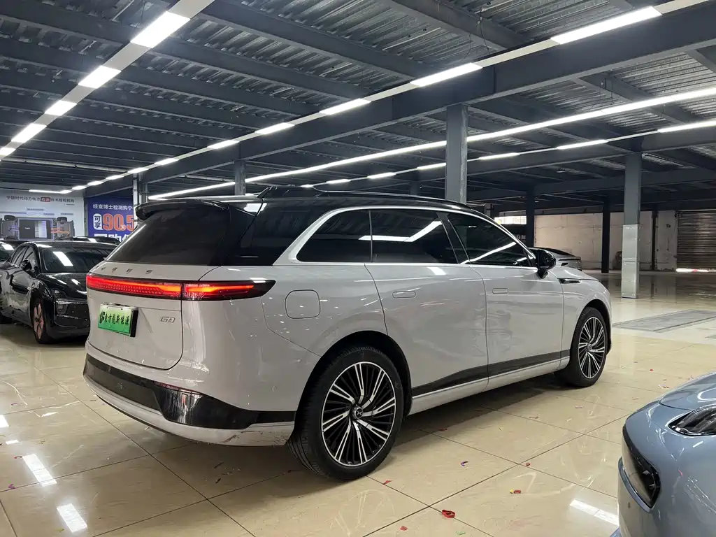 XPeng G9 — миниатюра 8