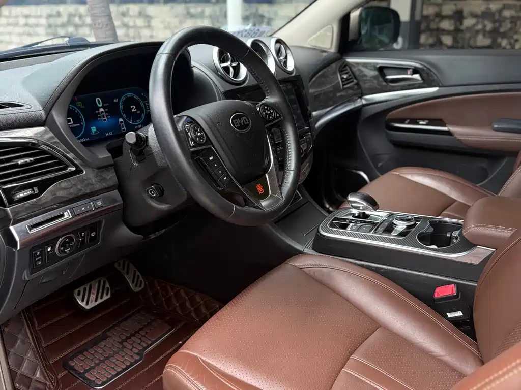 BYD Tang 2015 2.0T Luxury