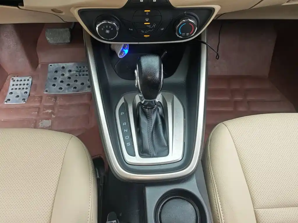 Ford Escort — миниатюра 14