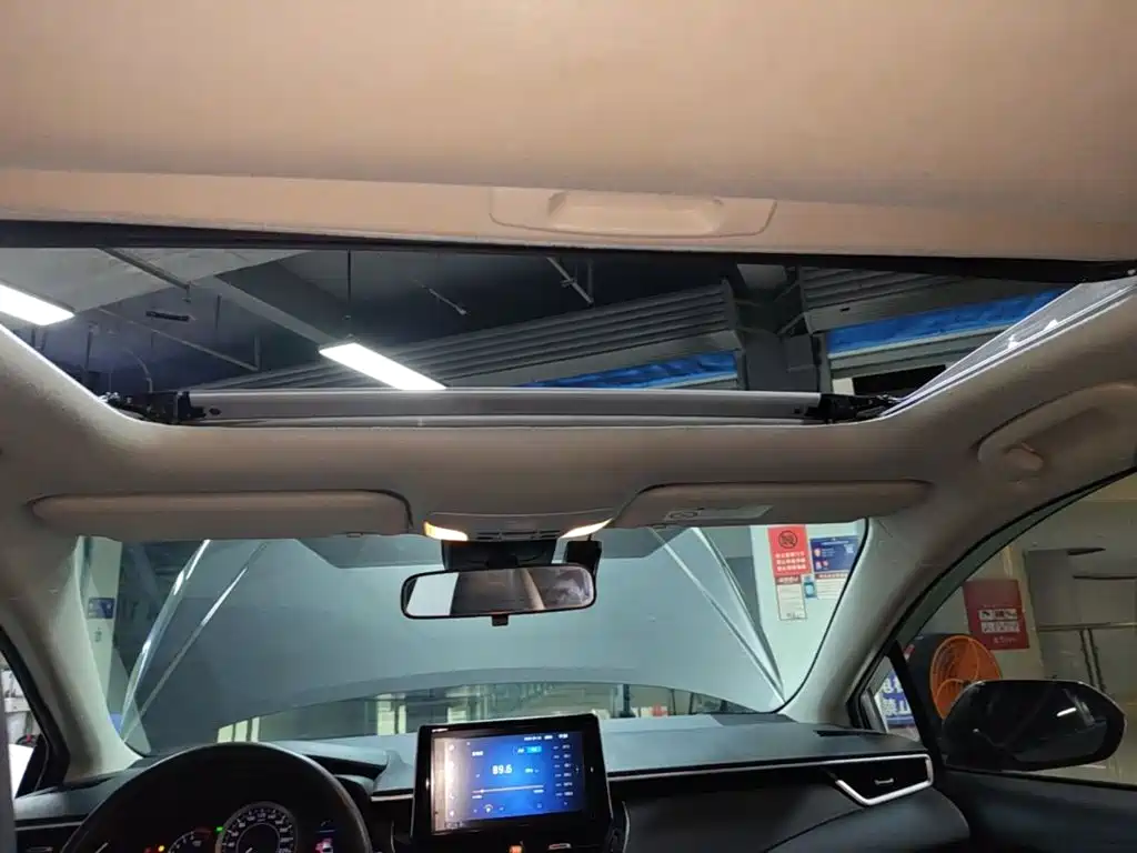 Toyota Corolla — миниатюра 18