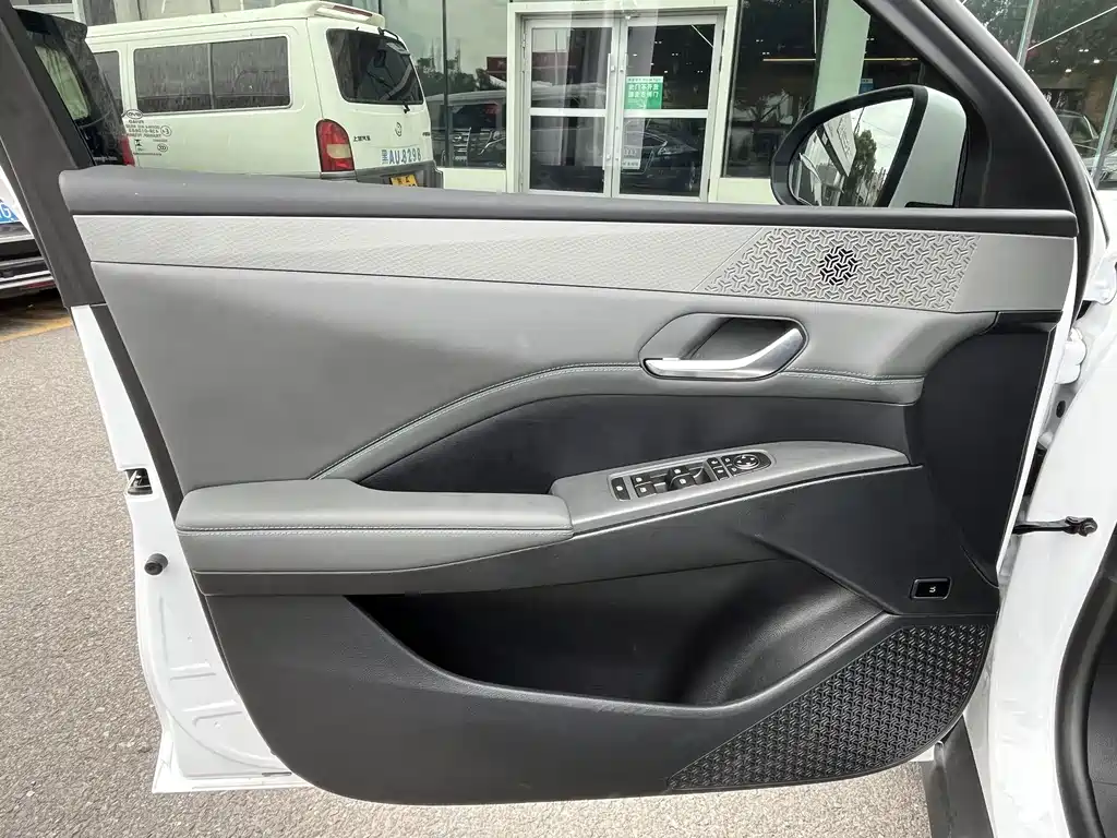BYD Qin PLUS — миниатюра 22
