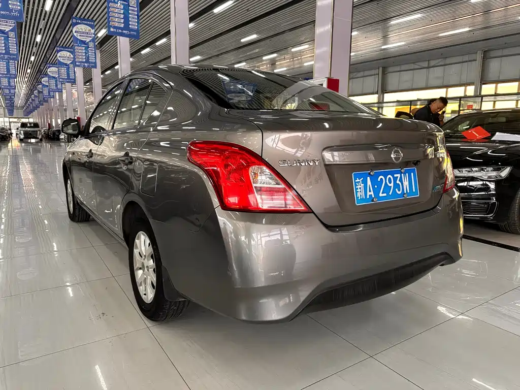 Nissan Sunny — миниатюра 4