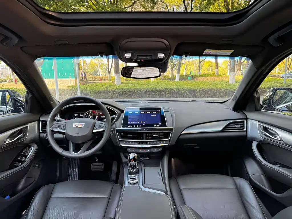 Cadillac CT5 — миниатюра 4