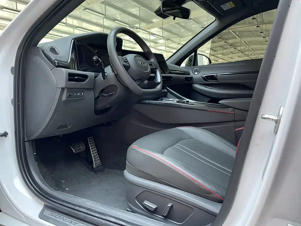 Hyundai Sonata — миниатюра 12