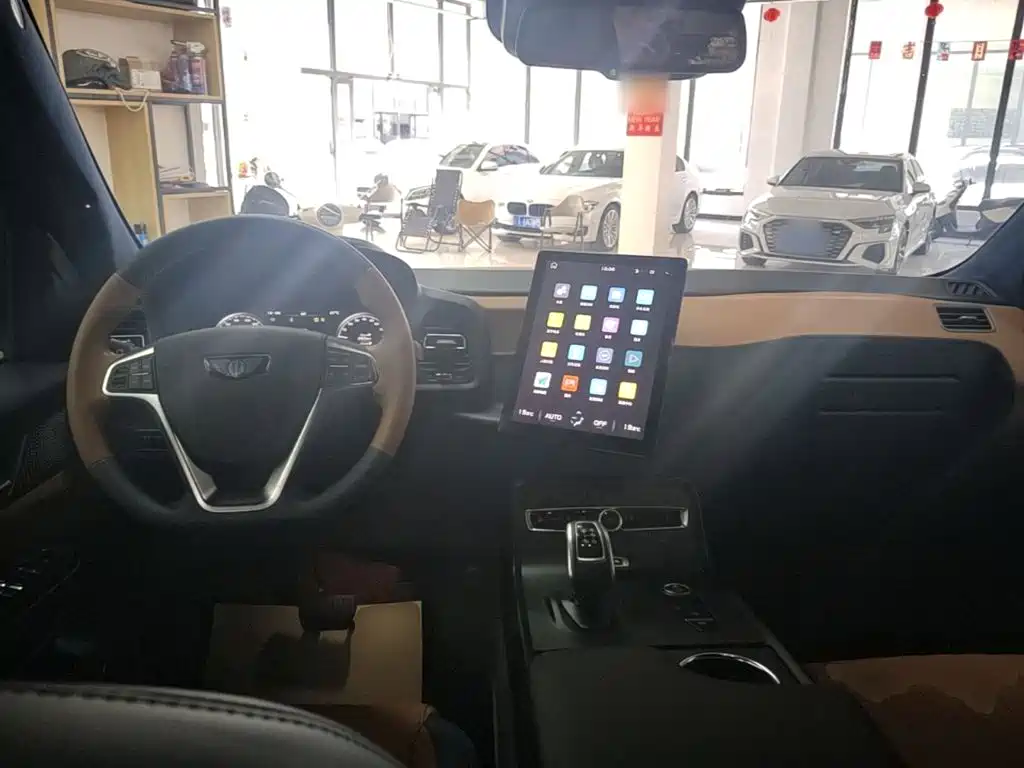 LEVC LEVC TX — миниатюра 10