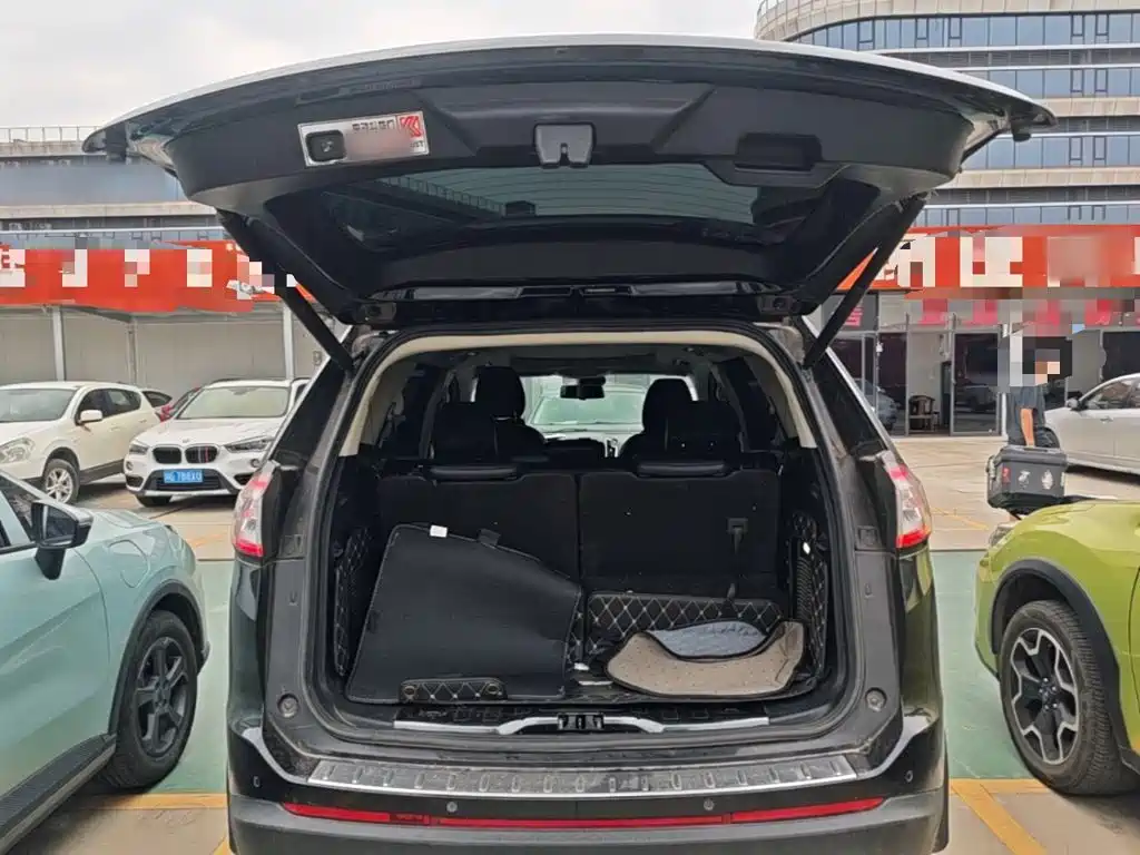 Ford Edge — миниатюра 19