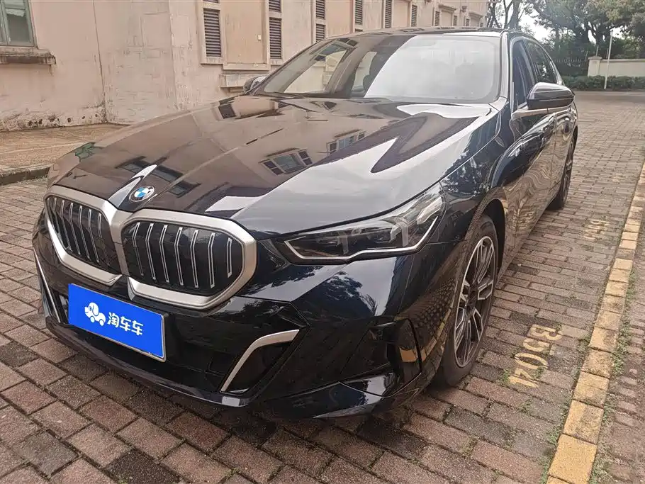 BMW 5 Series 2024