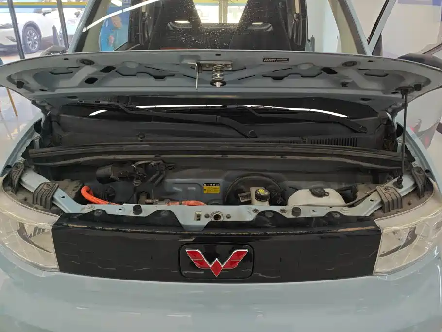 Wuling MINIEV — миниатюра 10