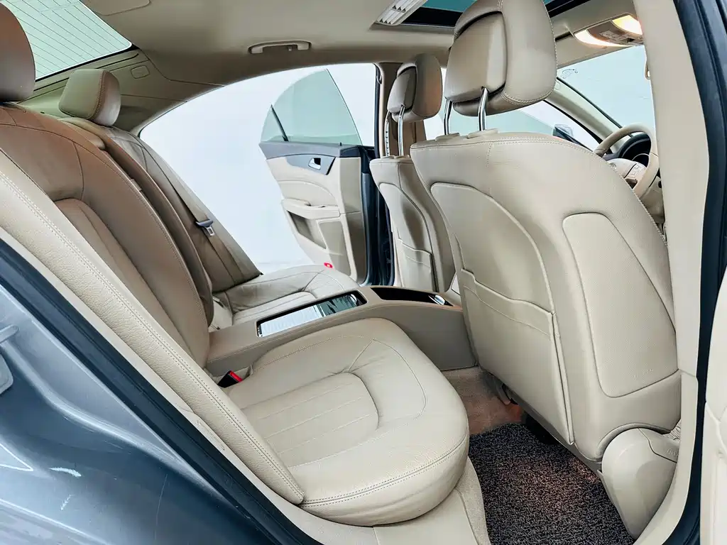 Mercedes-Benz CLS — миниатюра 11