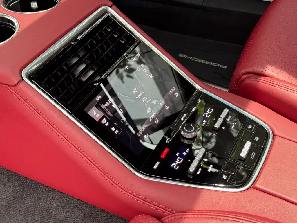 Porsche Panamera — миниатюра 12