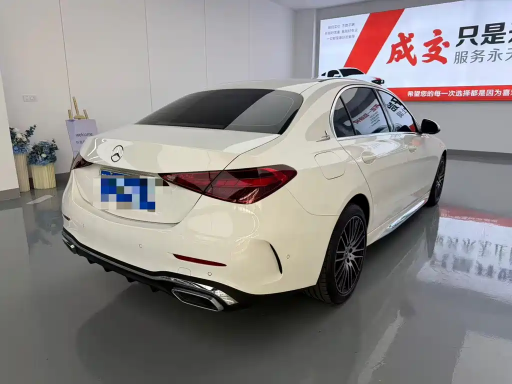 Mercedes-Benz C-Class — миниатюра 18