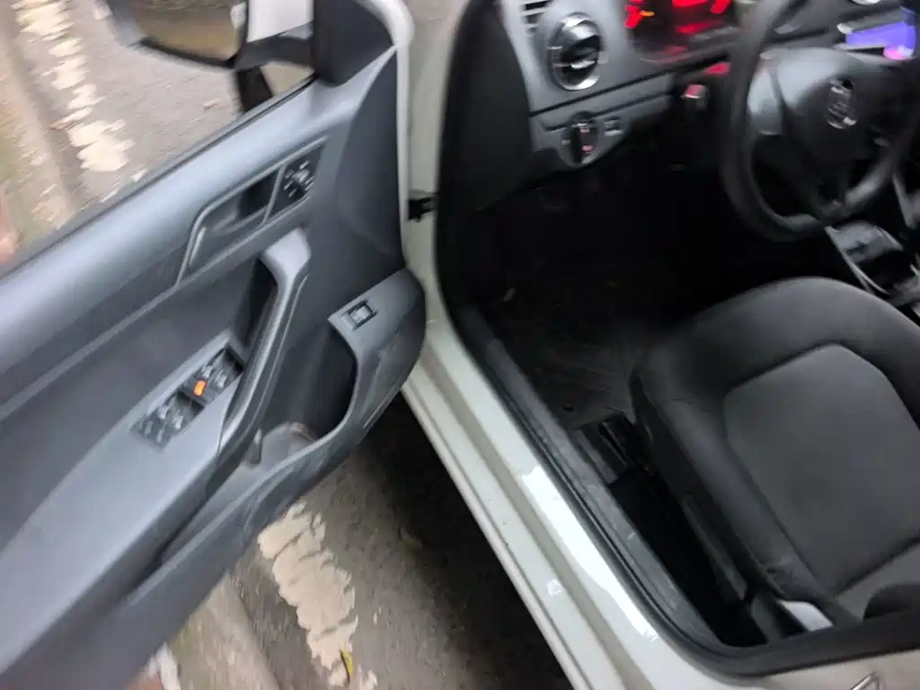 Volkswagen Jetta — миниатюра 16