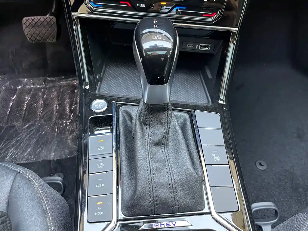 Volkswagen 帕萨特插电混动 — миниатюра 18
