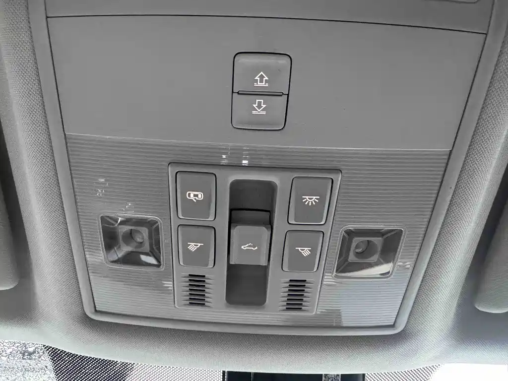 Volkswagen Tharu — миниатюра 18
