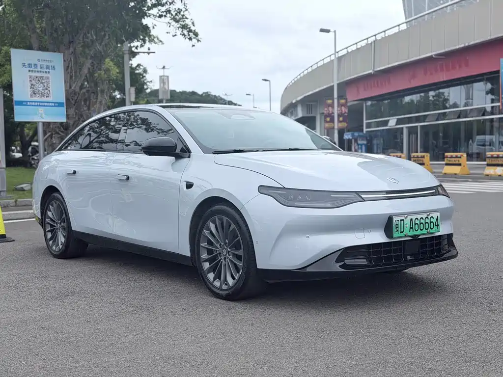 Leapmotor Leapmotor C01 — миниатюра 3