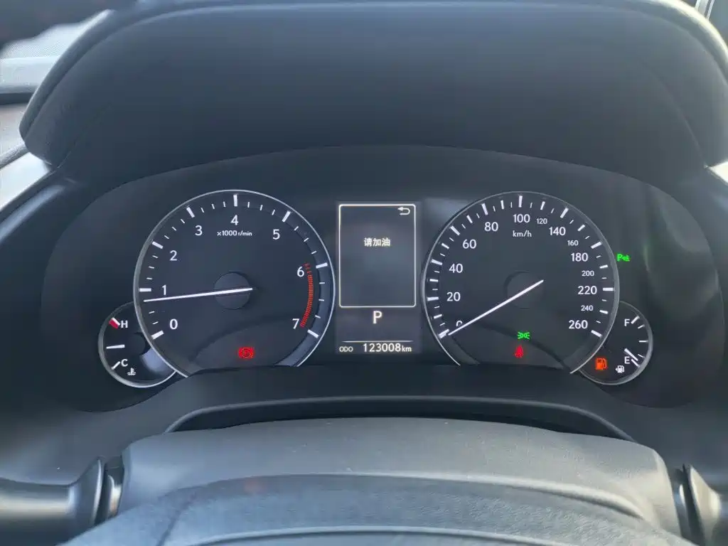 Lexus RX — миниатюра 8