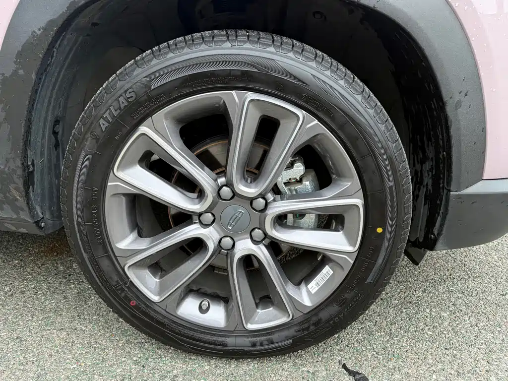 Geely Icon — миниатюра 23
