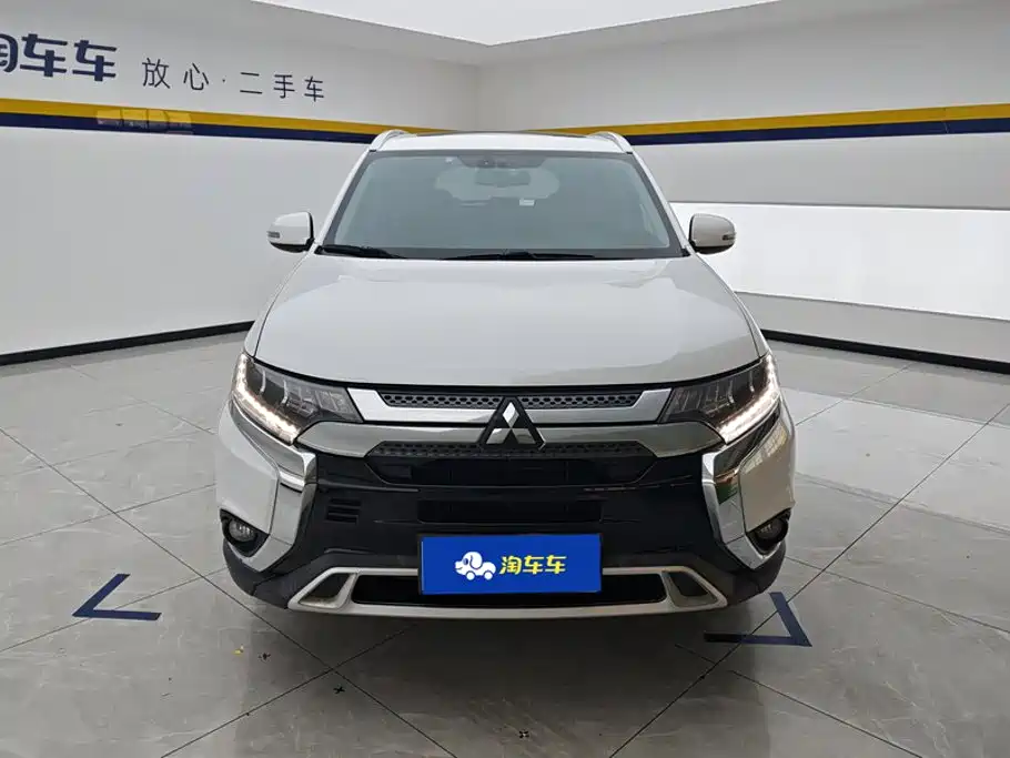 Mitsubishi Outlander — миниатюра 2