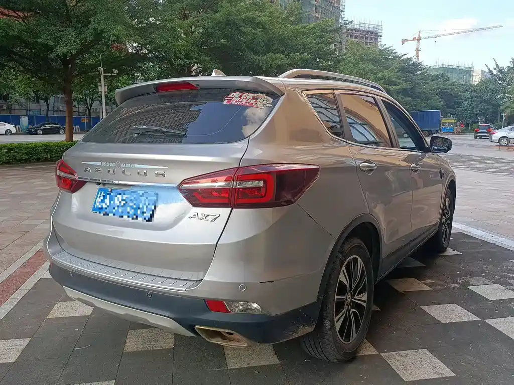 DONGFENG AX7