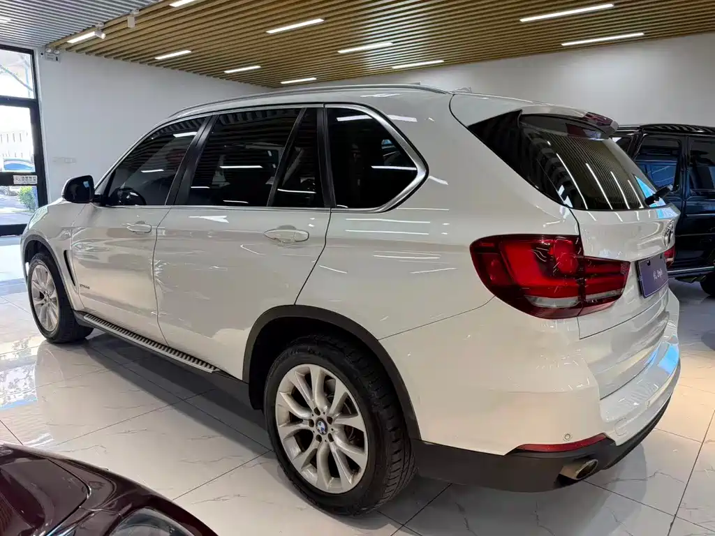 BMW X5 (Import) — миниатюра 3