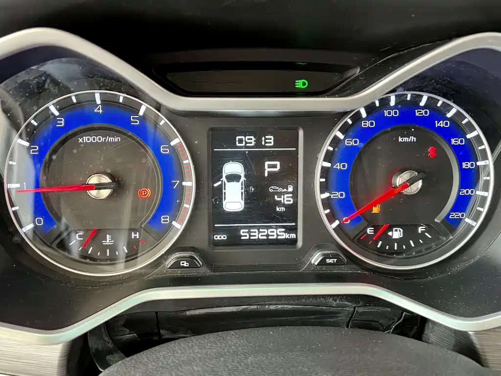 Geely Vision X3 — миниатюра 6