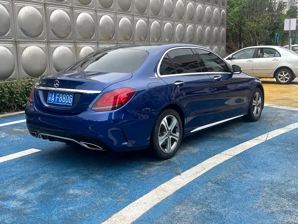 Mercedes-Benz C-Class — миниатюра 4