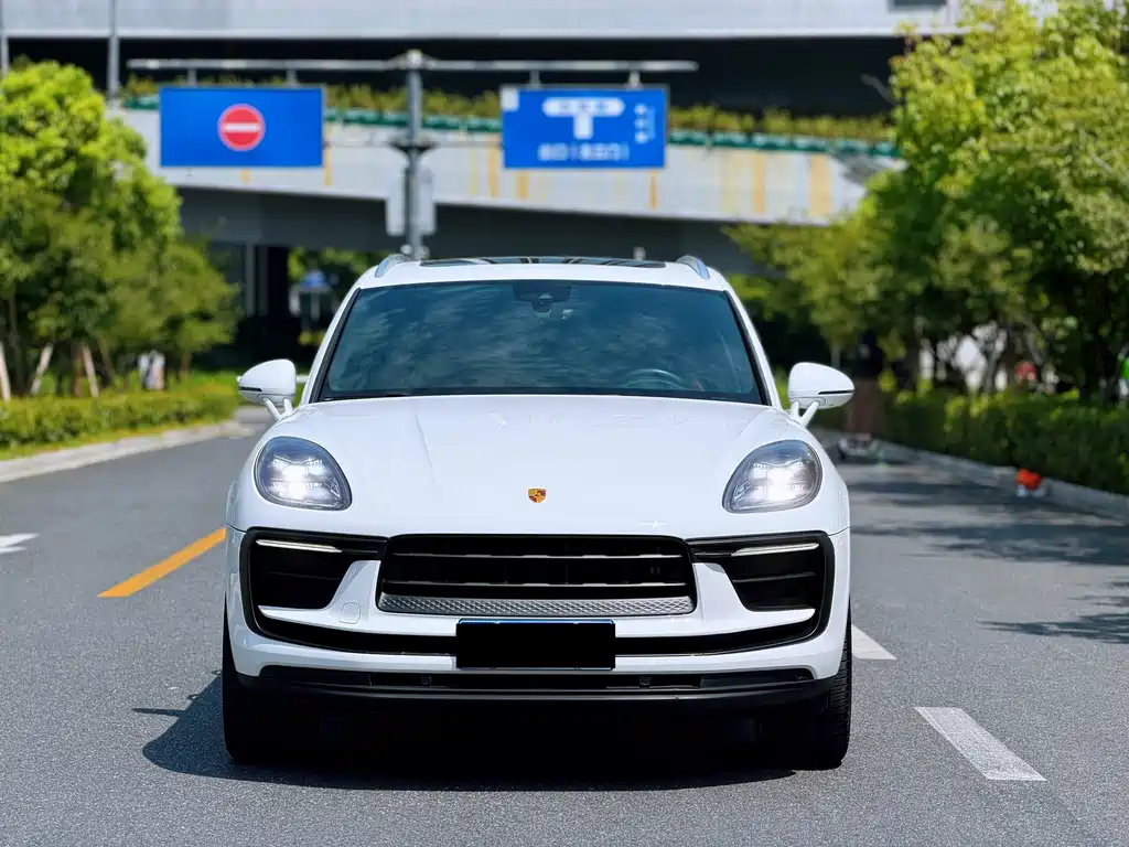 Porsche Macan — миниатюра 2