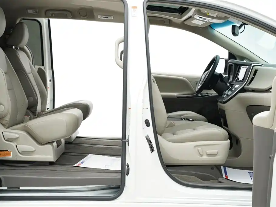 Toyota Sienna — фотографии объявления, Фото 26