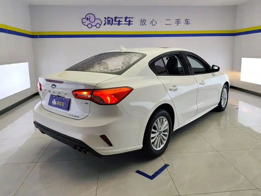 Ford Focus — миниатюра 3