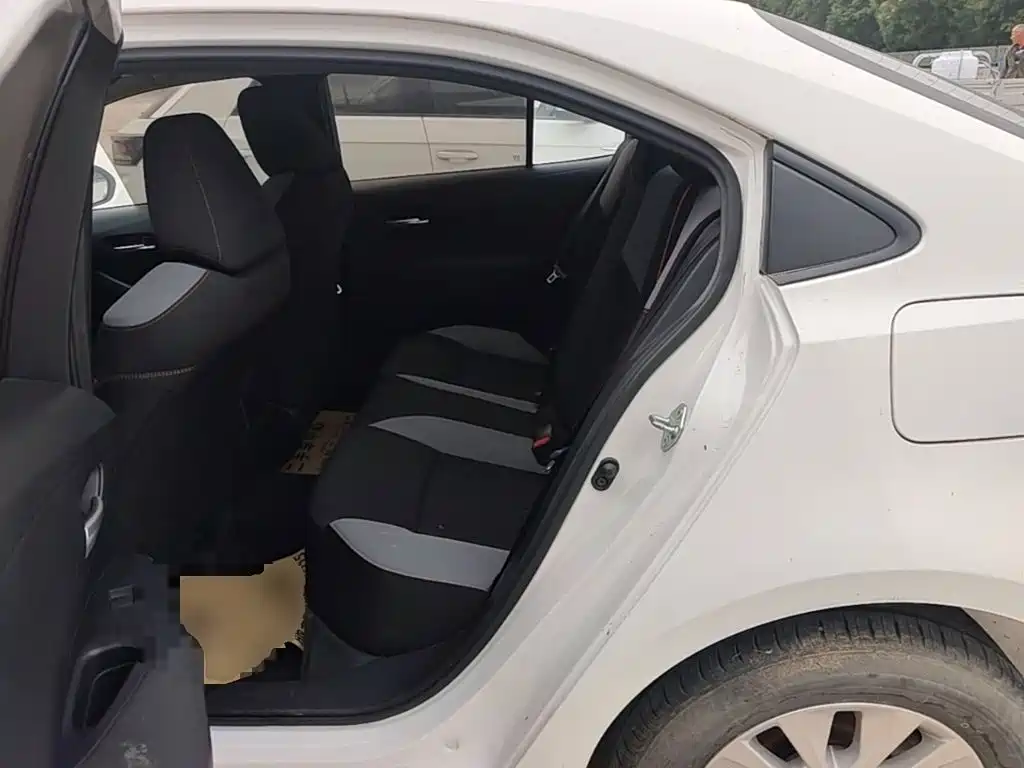 Toyota Corolla — миниатюра 13