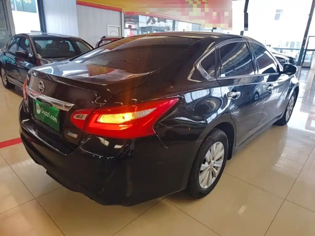 Nissan Teana — миниатюра 7