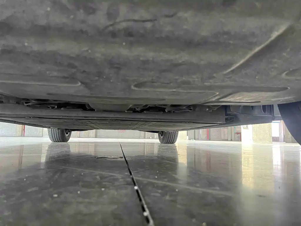 Roewe iMAX8 New Energy — миниатюра 20