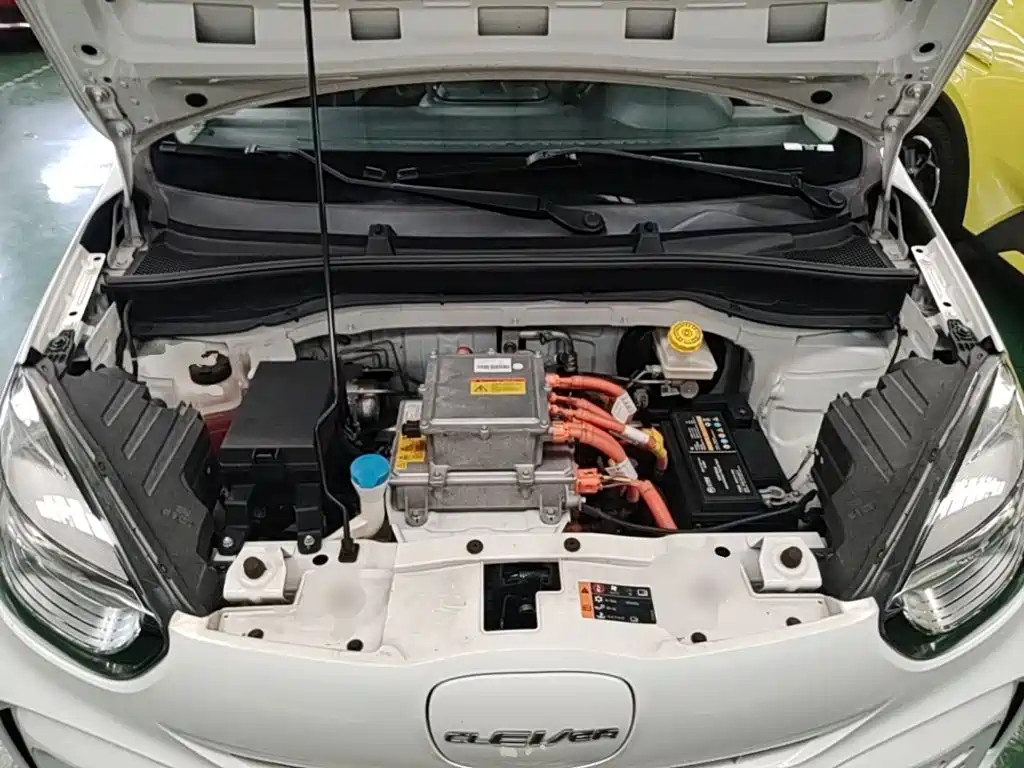 Roewe Clever — миниатюра 20