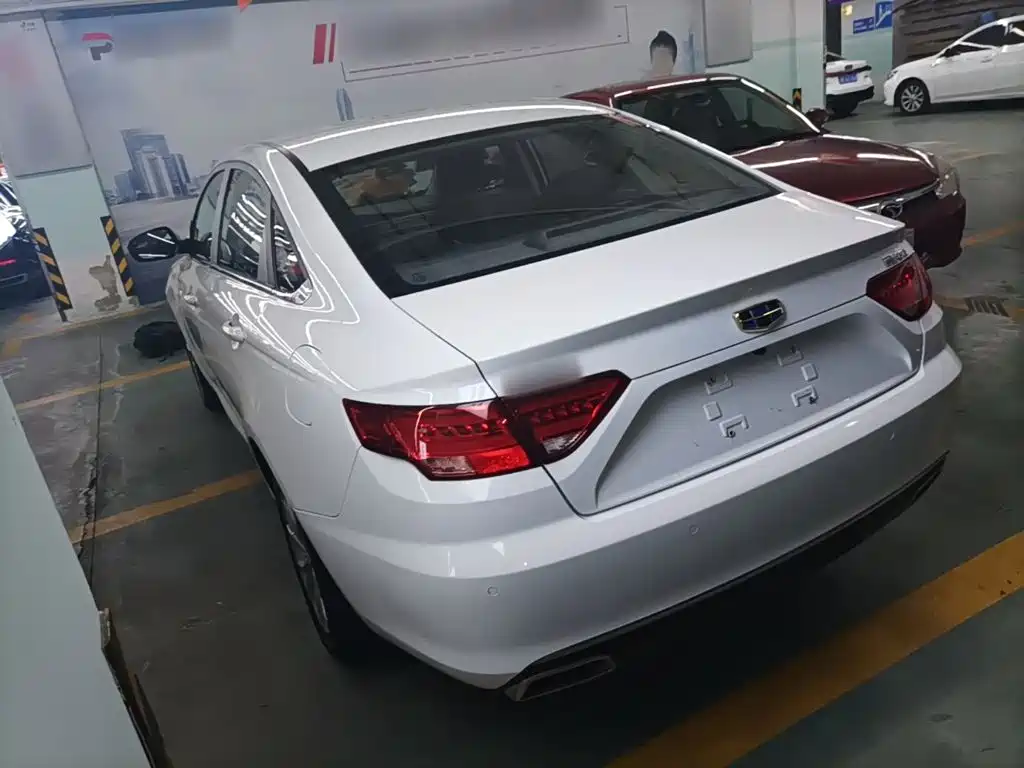Geely Emgrand GL — миниатюра 5
