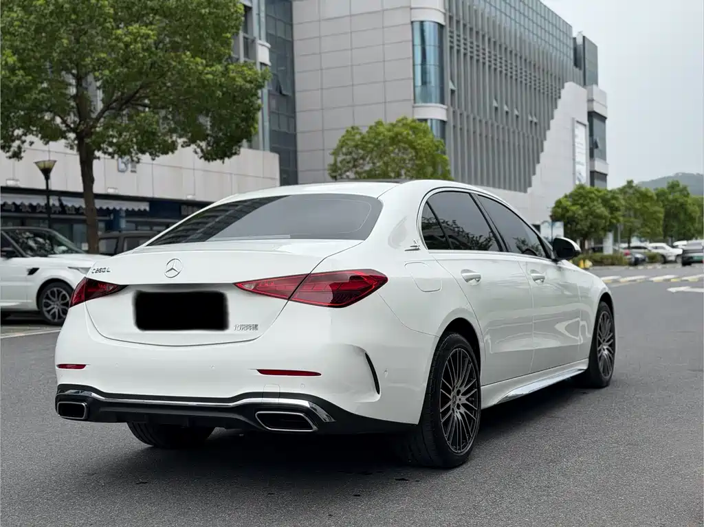 Mercedes-Benz C-Class — миниатюра 15