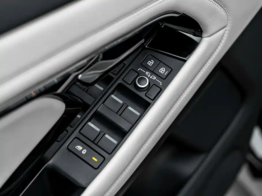 Land Rover Evoque — миниатюра 14
