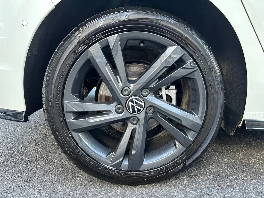 Volkswagen Golf — миниатюра 21